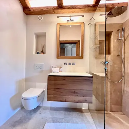 Hideaway Design By Belle Domek alpejski *